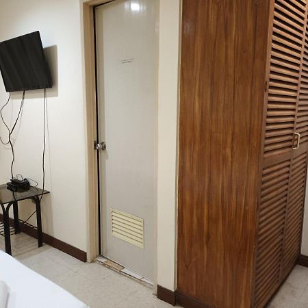 Mactan Pension House Мактан Экстерьер фото